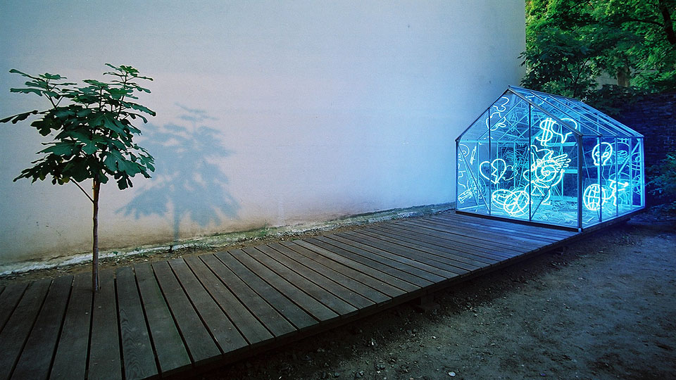 HILDEBRAND_2002.EDEN-07_WEB